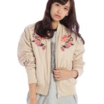 リバーシブル刺繍ブルゾン/ベージュ